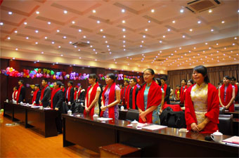 突破逆境全力以赴 緊抓機(jī)遇再創(chuàng)輝煌！